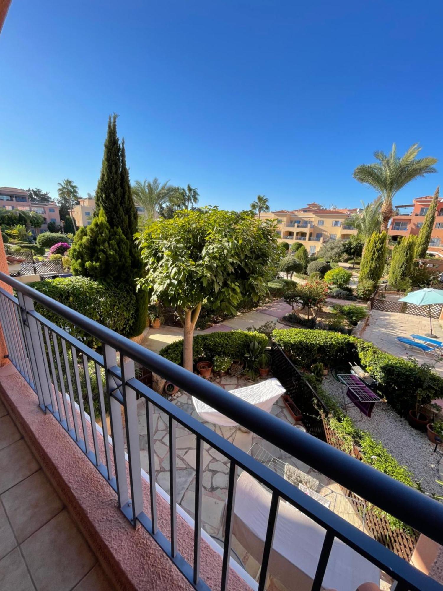 Limnaria Gardens Apt Paphos Exteriör bild
